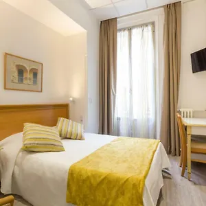 Busby Hotell Nice